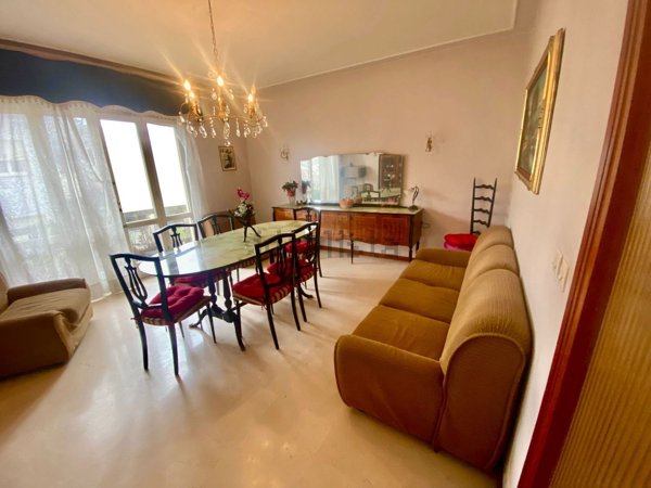 appartamento in vendita a Camaiore in zona Lido di Camaiore
