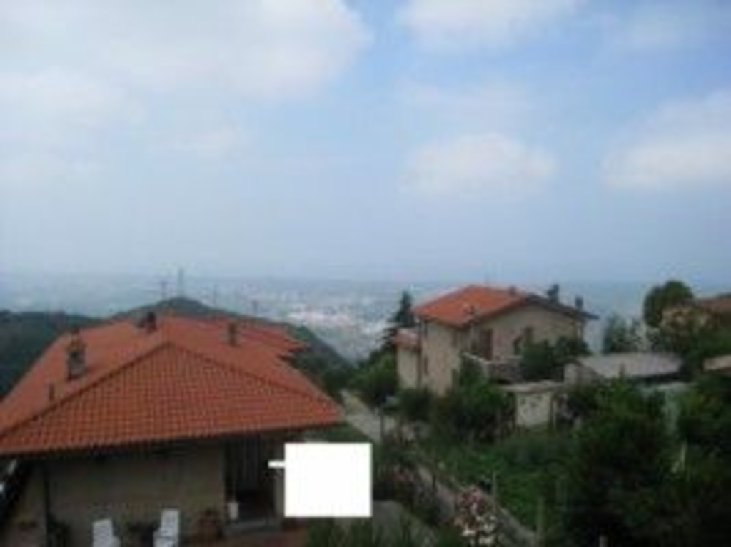 casa indipendente in vendita a Camaiore