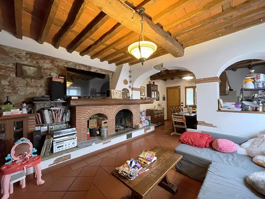 casa indipendente in vendita a Camaiore