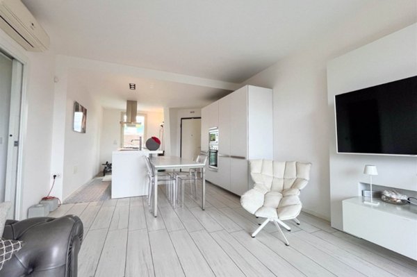 appartamento in vendita a Camaiore in zona Lido di Camaiore