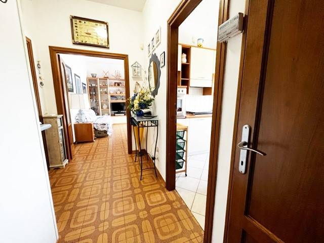 appartamento in vendita a Camaiore in zona Lido di Camaiore
