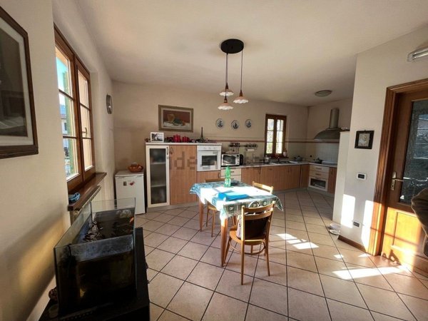 casa indipendente in vendita a Camaiore