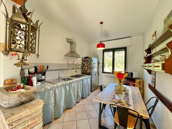 casa indipendente in vendita a Camaiore