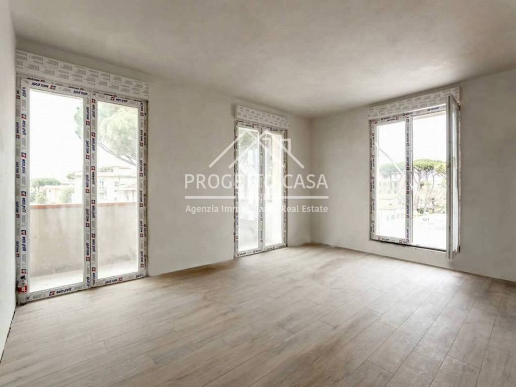 appartamento in vendita a Camaiore in zona Lido di Camaiore