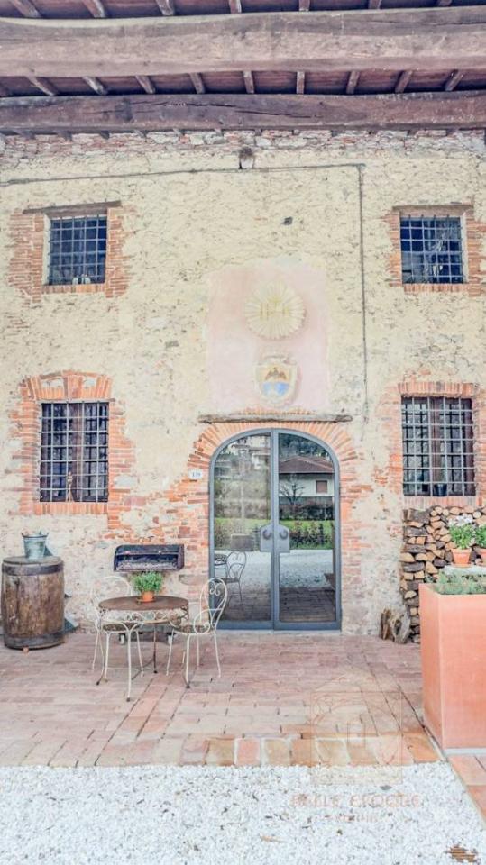 casale in vendita a Camaiore