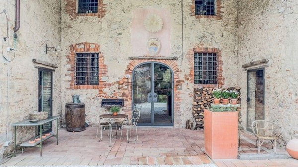 casa indipendente in vendita a Camaiore