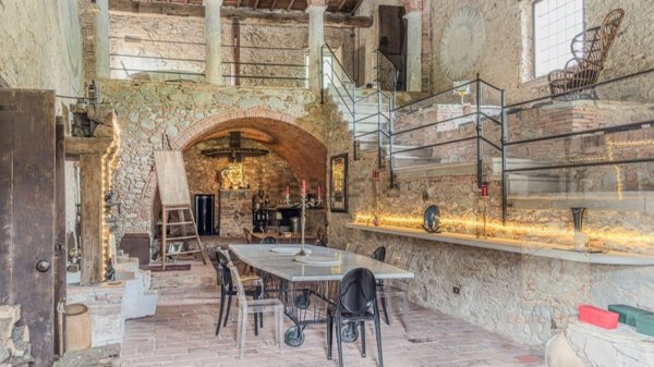 casa indipendente in vendita a Camaiore