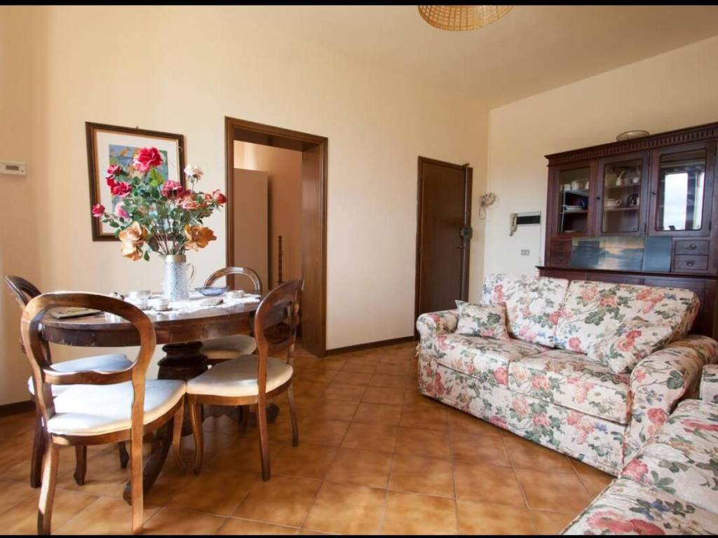 appartamento in vendita a Camaiore in zona Lido di Camaiore
