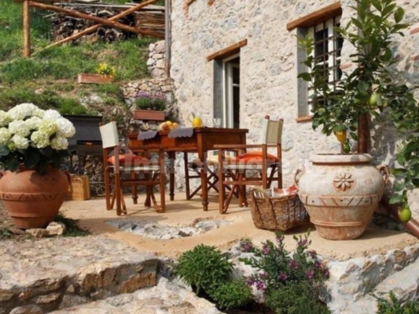 casa indipendente in vendita a Camaiore