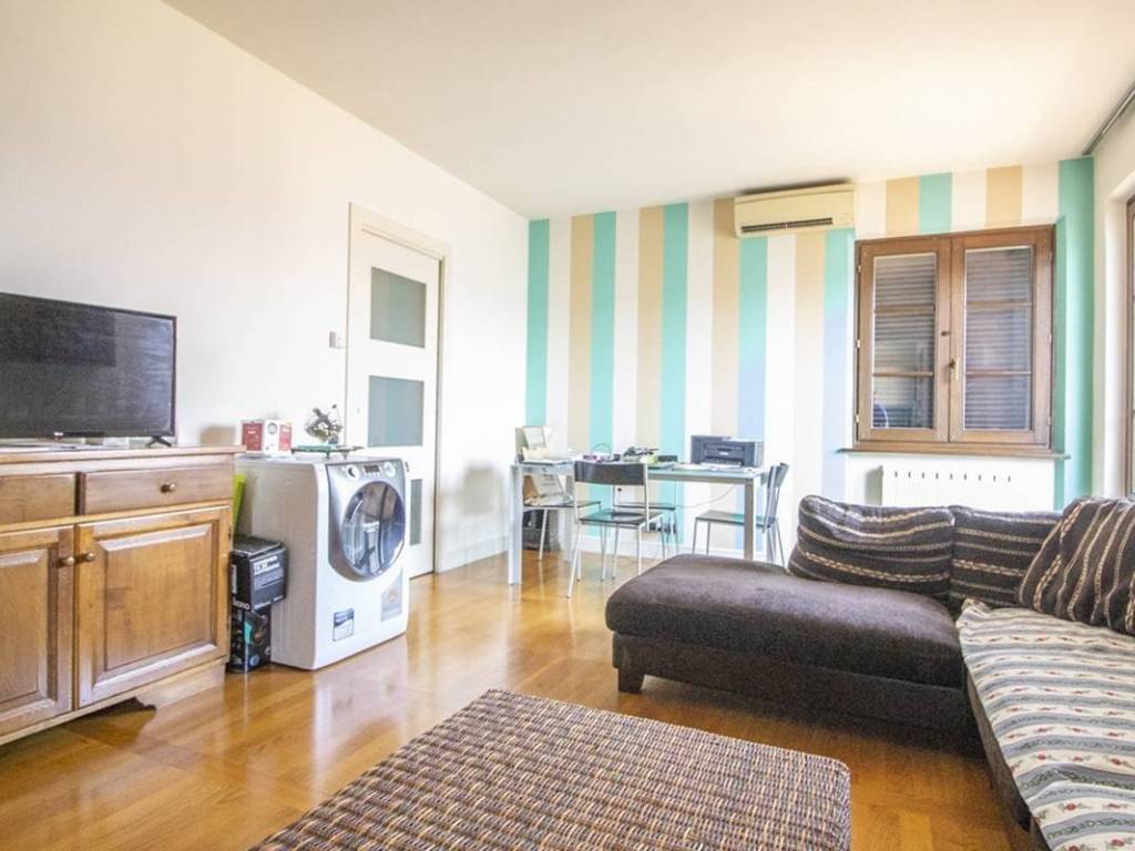 appartamento in vendita a Camaiore in zona Lido di Camaiore
