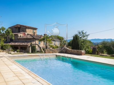 casa indipendente in vendita a Camaiore