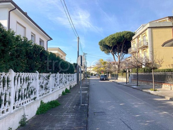 casa indipendente in vendita a Camaiore in zona Lido di Camaiore