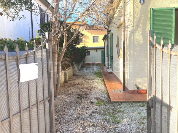 appartamento in vendita a Camaiore in zona Lido di Camaiore