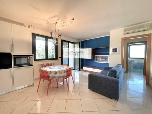 appartamento in vendita a Camaiore in zona Lido di Camaiore