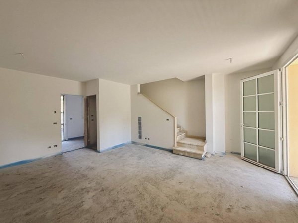 casa indipendente in vendita a Camaiore in zona Lido di Camaiore