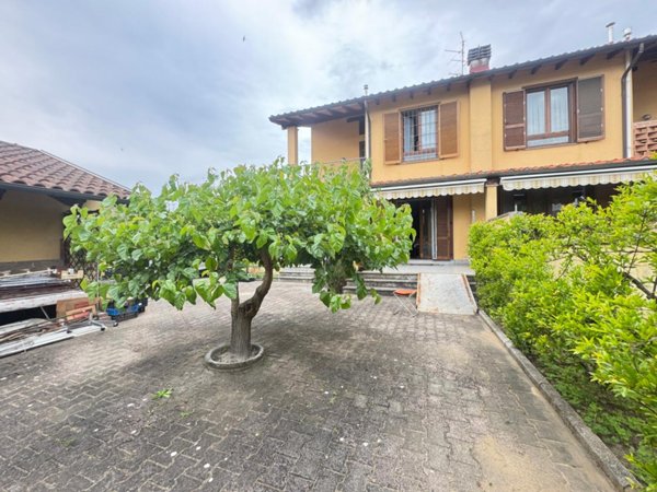 casa indipendente in vendita a Camaiore