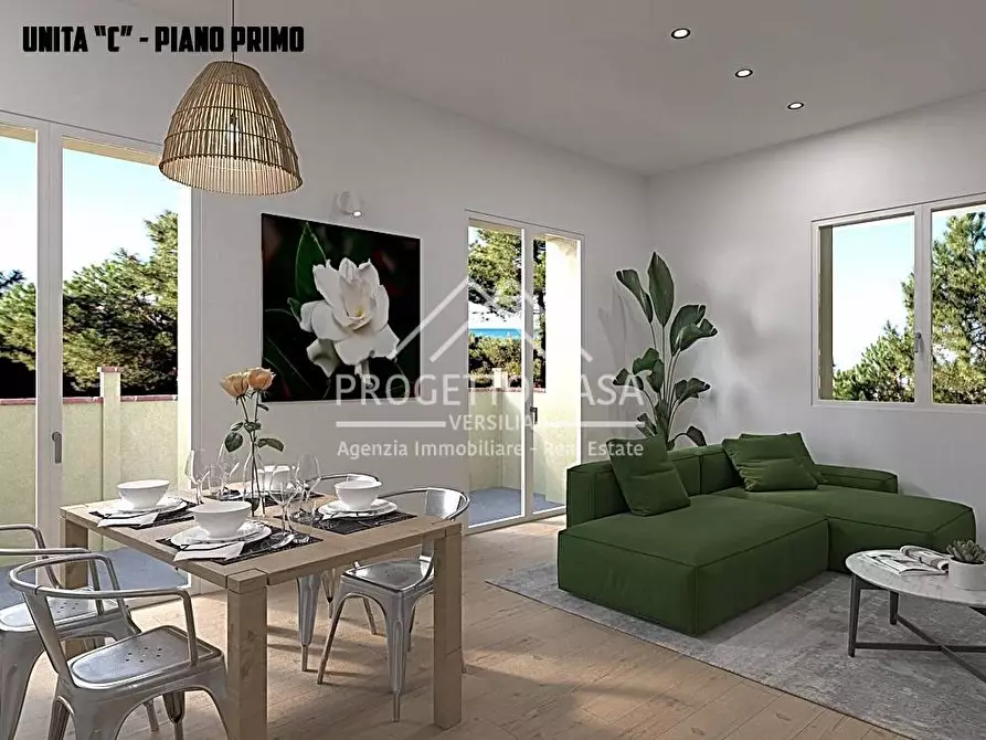 appartamento in vendita a Camaiore in zona Lido di Camaiore