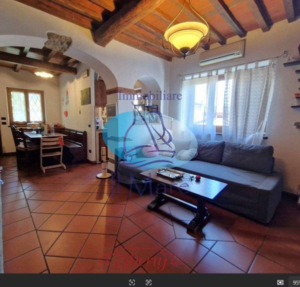 casa indipendente in vendita a Camaiore