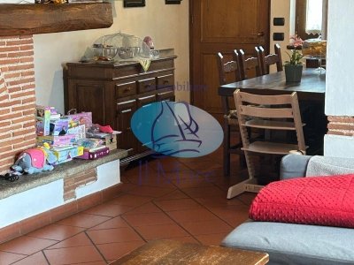 casa indipendente in vendita a Camaiore