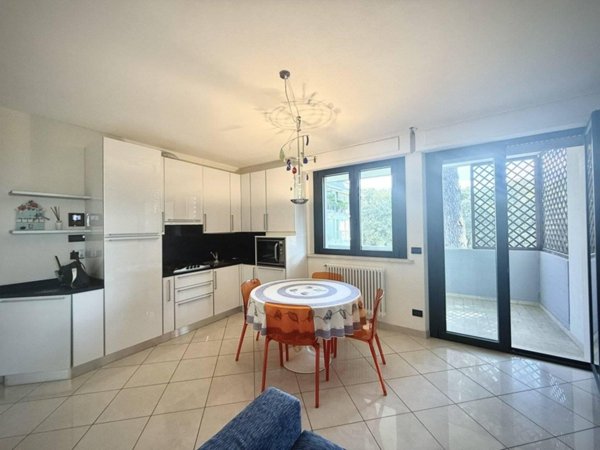 appartamento in vendita a Camaiore in zona Lido di Camaiore