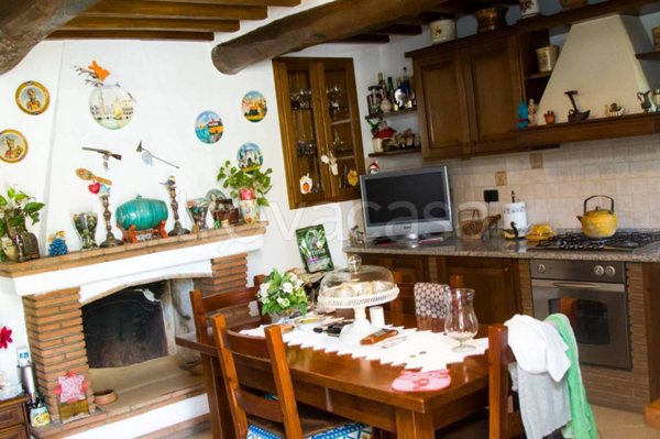 casa indipendente in vendita a Camaiore