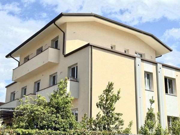 appartamento in vendita a Camaiore in zona Lido di Camaiore