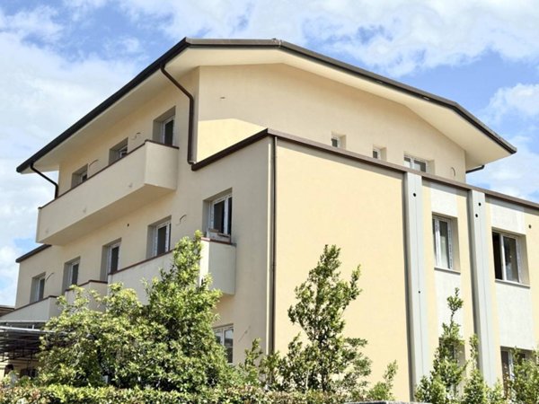 appartamento in vendita a Camaiore in zona Lido di Camaiore