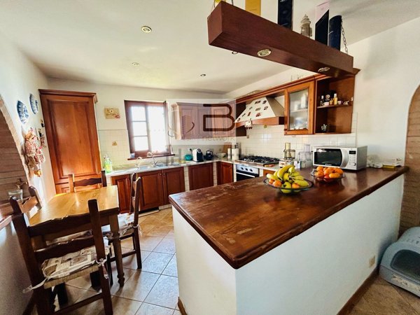 casa indipendente in vendita a Camaiore