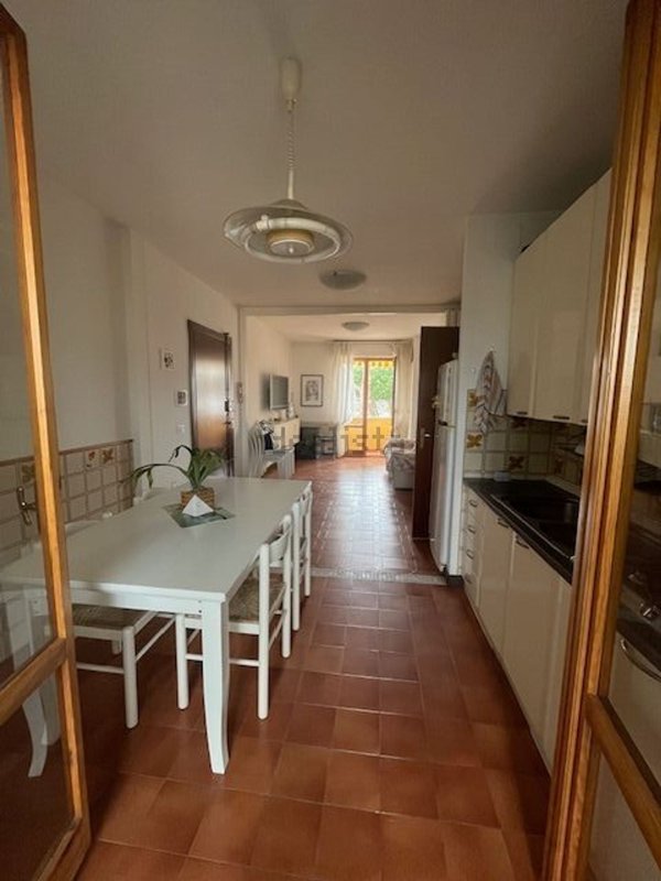 appartamento in vendita a Camaiore in zona Lido di Camaiore