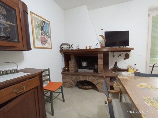 casa semindipendente in vendita a Camaiore