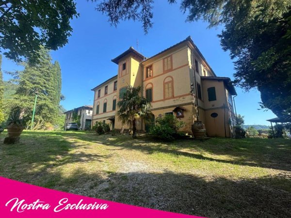casa indipendente in vendita a Camaiore