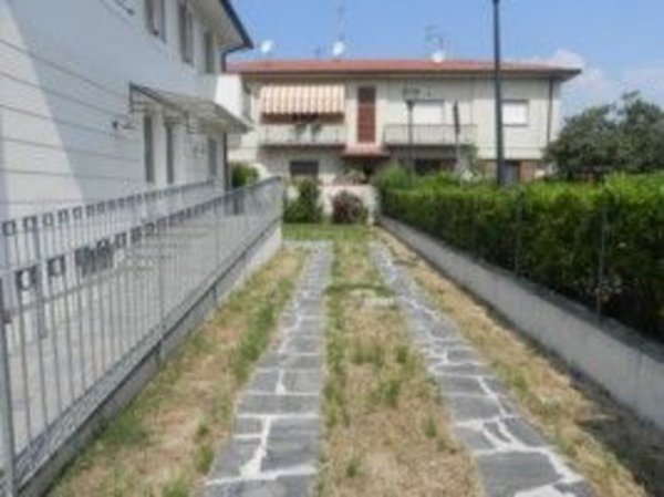 appartamento in vendita a Camaiore in zona Vado
