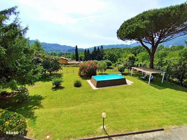 casa indipendente in vendita a Camaiore