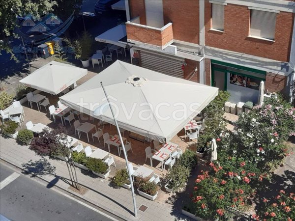 appartamento in vendita a Camaiore in zona Lido di Camaiore