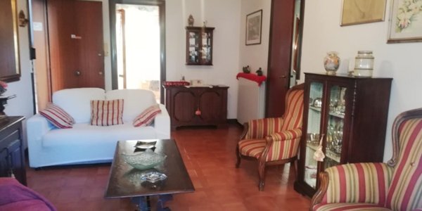 appartamento in vendita a Camaiore in zona Lido di Camaiore