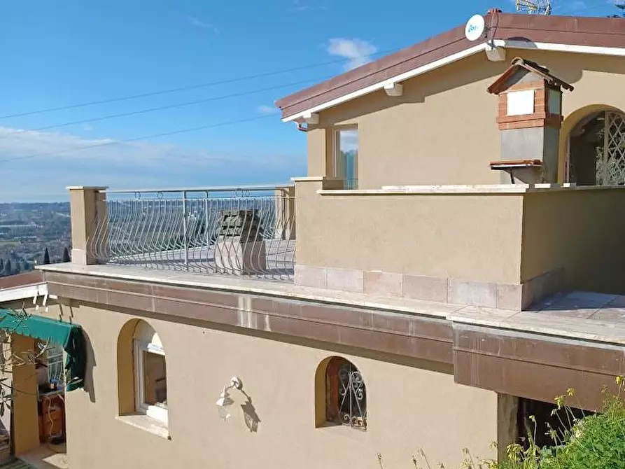 casa indipendente in vendita a Camaiore
