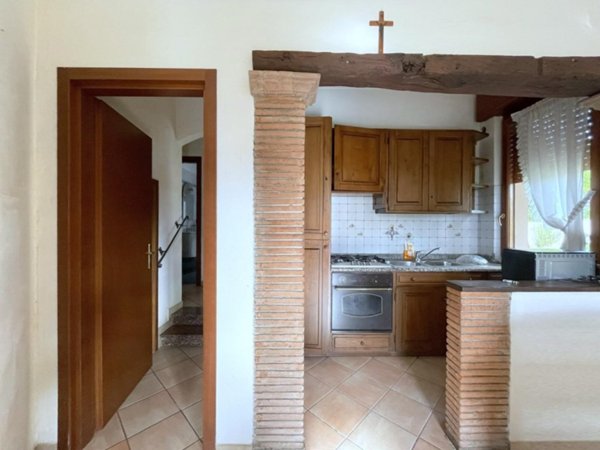 casa indipendente in vendita a Camaiore