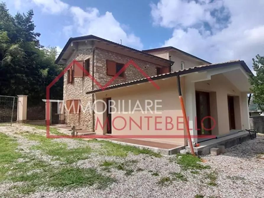 casa indipendente in vendita a Camaiore