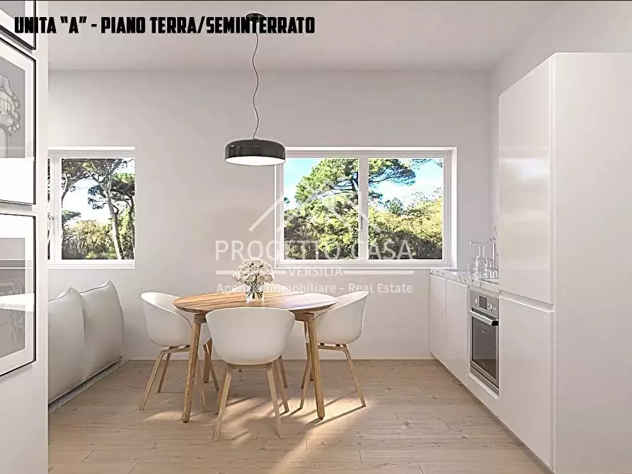 appartamento in vendita a Camaiore in zona Lido di Camaiore