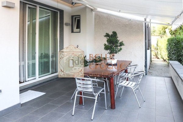 casa indipendente in vendita a Camaiore