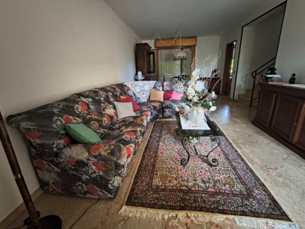 casa indipendente in vendita a Camaiore