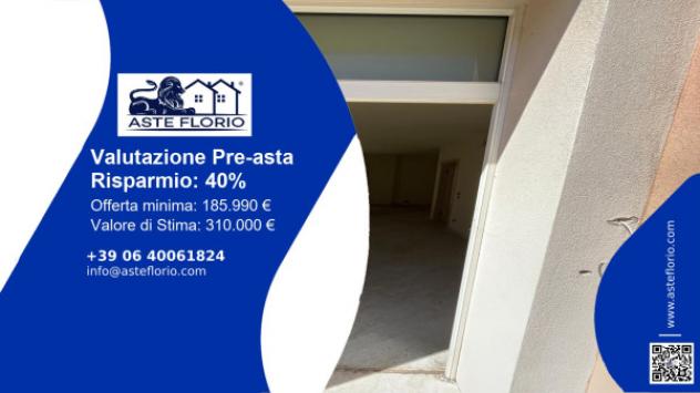 ufficio in vendita a Camaiore in zona Lido di Camaiore
