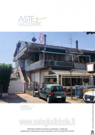 appartamento in vendita a Camaiore in zona Lido di Camaiore