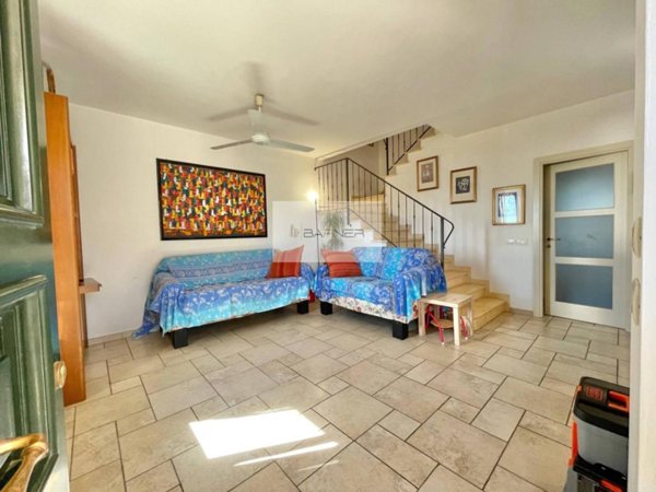casa indipendente in vendita a Camaiore in zona Capezzano Pianore