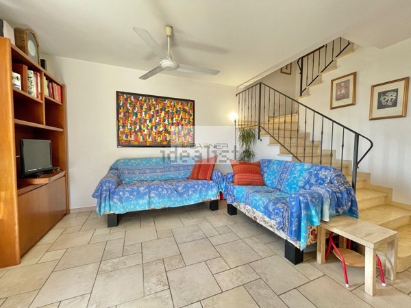 casa indipendente in vendita a Camaiore in zona Capezzano Pianore