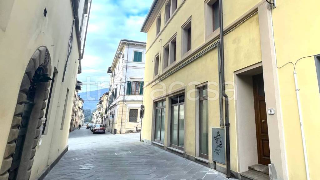 appartamento in vendita a Camaiore in zona Lido di Camaiore