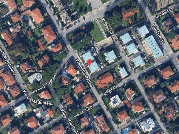 casa indipendente in vendita a Camaiore in zona Lido di Camaiore