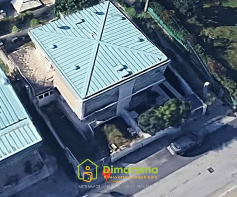 casa indipendente in vendita a Camaiore in zona Lido di Camaiore