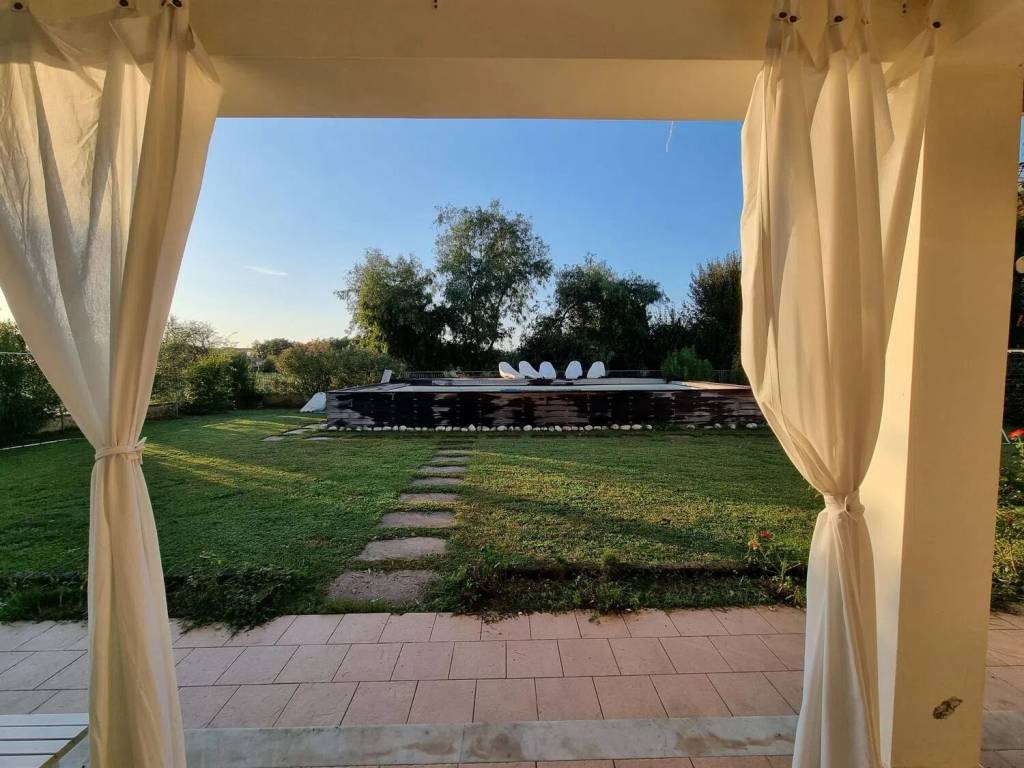 casa indipendente in vendita a Camaiore in zona Capezzano Pianore