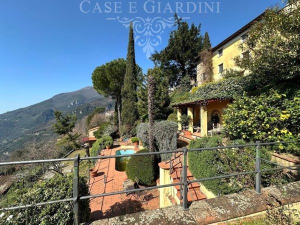 casa indipendente in vendita a Camaiore in zona Metato